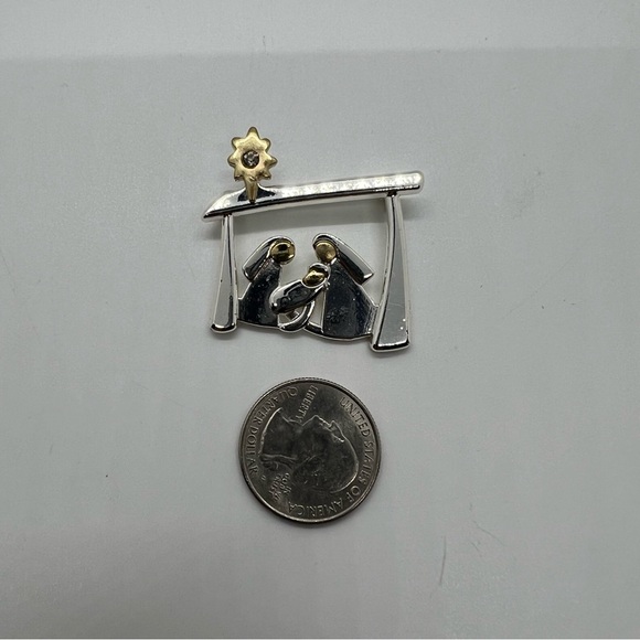VINTAGE CHRISTMAS NATIVITY SCENE BROOCH Rhinestone Star - Picture 7 of 7